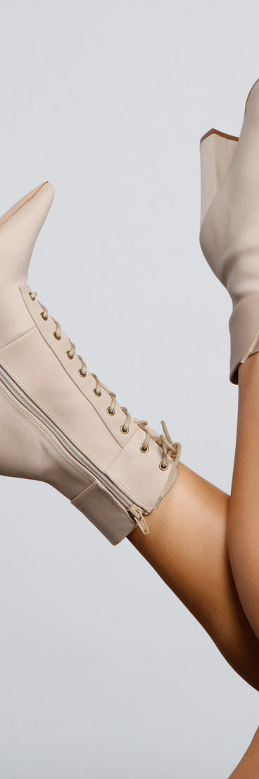 All About That Lace Booties is a trendy pick to create 2023 concert outfits, festival dresses, outfits for raves, or to complete your best party outfits or clubwear!