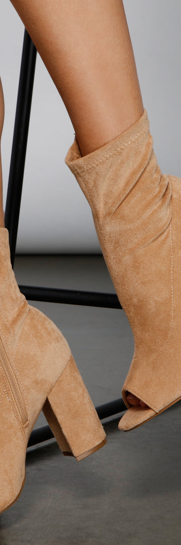 Chic Mood Peep Toe Booties are chic ladies' shoes to complete your best 2023 outfits. They come in a variety of trendy women's shoe styles like platforms and dressy low-heels, & are available in wide widths for better comfort.