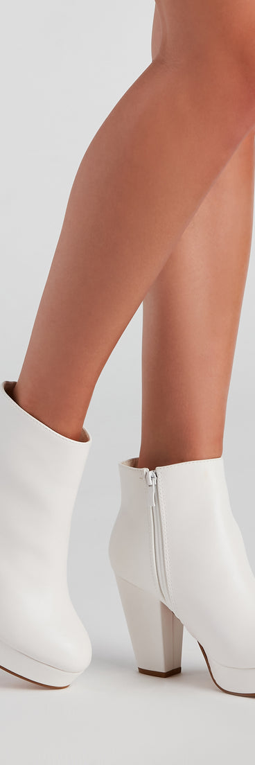 Fashion Strut Faux Leather Platform Booties are chic ladies' shoes to complete your best 2023 outfits. They come in a variety of trendy women's shoe styles like platforms and dressy low-heels, & are available in wide widths for better comfort.