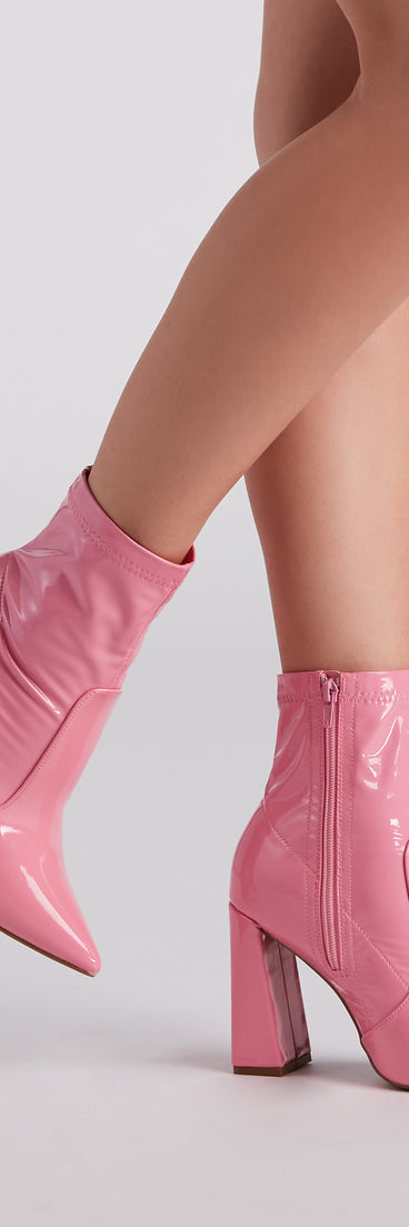 Savvy Sis Patent Pointed Toe Booties is a trendy pick to create 2023 concert outfits, festival dresses, outfits for raves, or to complete your best party outfits or clubwear!