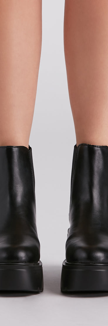 Chic Edge Platform Booties are chic ladies' shoes to complete your best 2023 outfits. They come in a variety of trendy women's shoe styles like platforms and dressy low-heels, & are available in wide widths for better comfort.