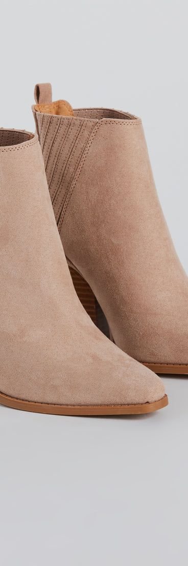 Cute Stand Off Western Block Heel Booties