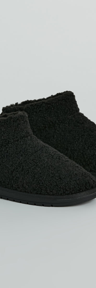 Plush Comfort Faux Sherpa Booties