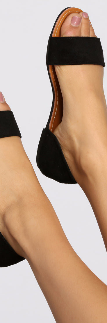 Time To Chill Faux Suede Sandals is a trendy pick to create 2023 concert outfits, festival dresses, outfits for raves, or to complete your best party outfits or clubwear!