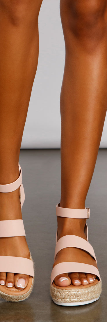 The Everday Espadrille Platform Wedges are chic ladies' shoes to complete your best 2023 outfits. They come in a variety of trendy women's shoe styles like platforms and dressy low-heels, & are available in wide widths for better comfort.