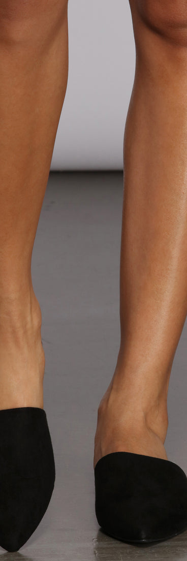 Go-To Pointy Flats are chic ladies' shoes to complete your best 2023 outfits. They come in a variety of trendy women's shoe styles like platforms and dressy low-heels, & are available in wide widths for better comfort.