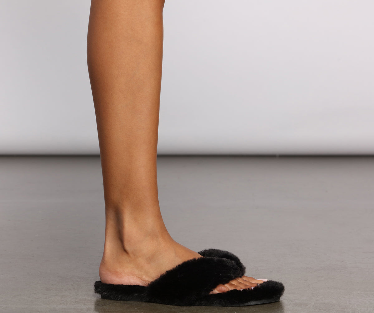 Basic Fuzzy Thong Strap Slippers & Windsor