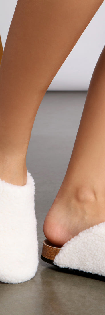 Fab Fleece Closed-Toe Slippers are chic ladies' shoes to complete your best 2023 outfits. They come in a variety of trendy women's shoe styles like platforms and dressy low-heels, & are available in wide widths for better comfort.