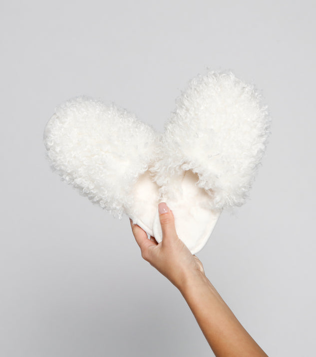 Cozy Life Faux Fur Slippers are chic ladies' shoes to complete your best 2023 outfits. They come in a variety of trendy women's shoe styles like platforms and dressy low-heels, & are available in wide widths for better comfort.