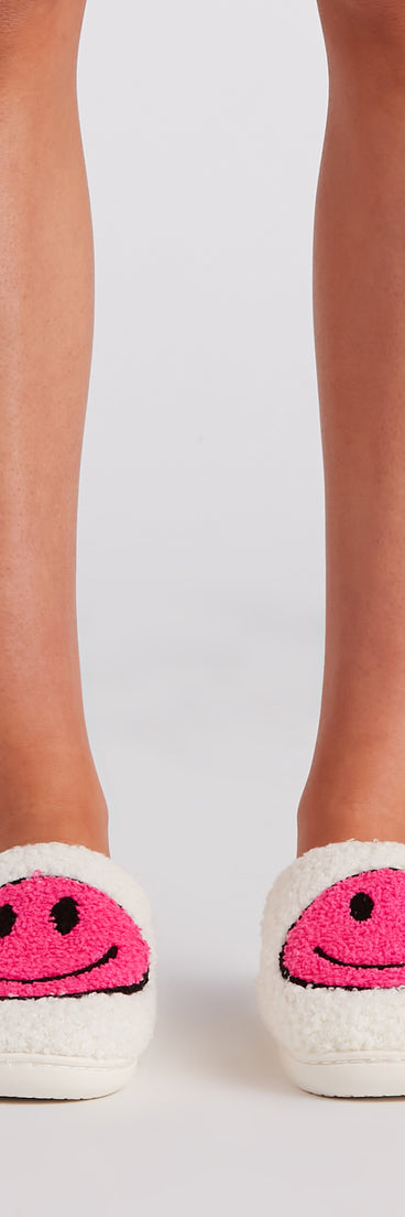 Be Happy Face Faux Sherpa Slippers are chic ladies' shoes to complete your best 2023 outfits. They come in a variety of trendy women's shoe styles like platforms and dressy low-heels, & are available in wide widths for better comfort.
