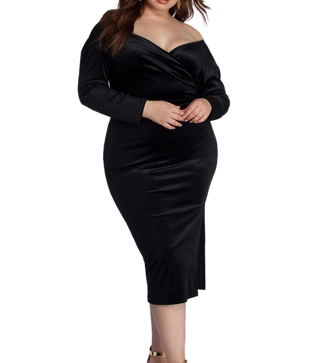Plus Kenia Formal Velvet Midi Dress provides gorgeous formal dress style to feel beautiful for Homecoming 2023, Bridesmaids, Wedding Guests, Winter Formal Dance, Military Balls, and Prom.
