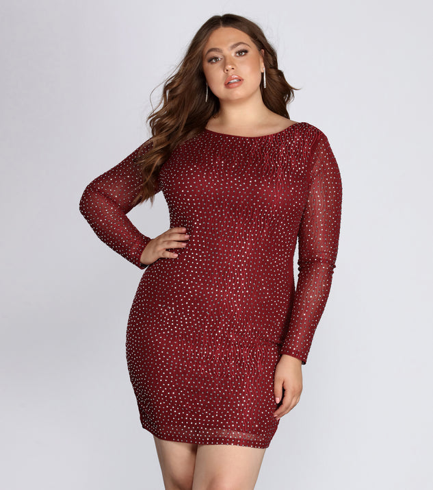 Plus Set In Heat Stone Dress provides gorgeous formal dress style to feel beautiful for Homecoming 2023, Bridesmaids, Wedding Guests, Winter Formal Dance, Military Balls, and Prom.