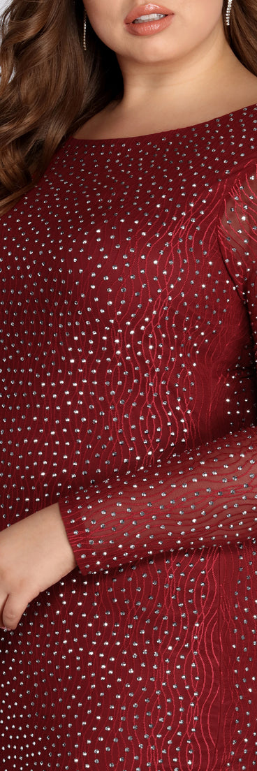 Plus Set In Heat Stone Dress provides gorgeous formal dress style to feel beautiful for Homecoming 2023, Bridesmaids, Wedding Guests, Winter Formal Dance, Military Balls, and Prom.