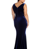 Plus Zariah Formal Velvet Dress provides gorgeous formal dress style to feel beautiful for Homecoming 2023, Bridesmaids, Wedding Guests, Winter Formal Dance, Military Balls, and Prom.