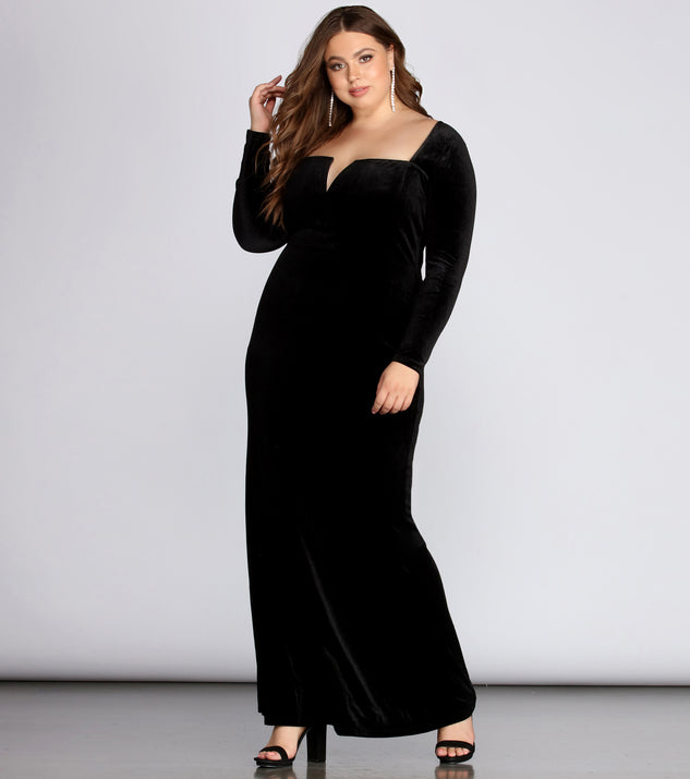 Kelly Formal Velvet Affair Dress is the perfect Homecoming look pick with on-trend details to make the 2023 HOCO dance your most memorable event yet!