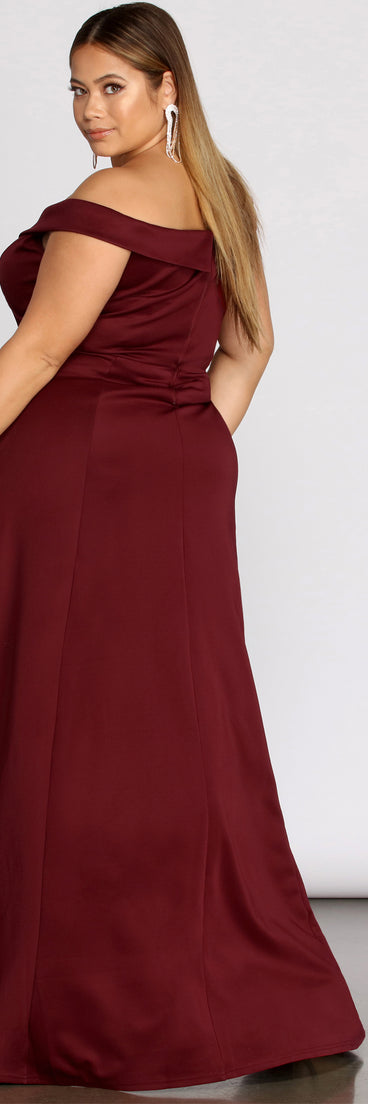 Plus Lucy Formal High Slit Dress is a stunning choice for a bridesmaid dress or maid of honor dress, and to feel beautiful at Homecoming 2023, fall or winter weddings, formals, & military balls!