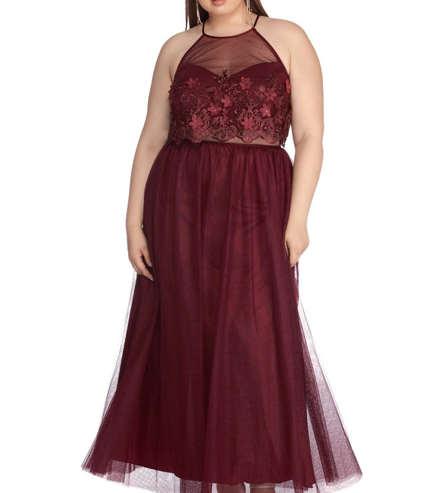 Plus Annamarie Floral Tulle Dress provides gorgeous formal dress style to feel beautiful for Homecoming 2023, Bridesmaids, Wedding Guests, Winter Formal Dance, Military Balls, and Prom.