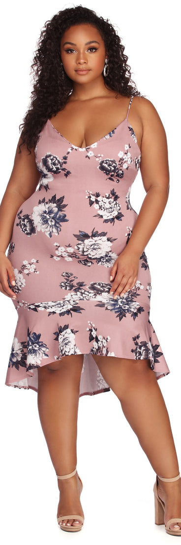 Plus Flow With Floral Midi Dress creates the perfect spring wedding guest dress or cocktail attire with stylish details in the latest trends for 2023!